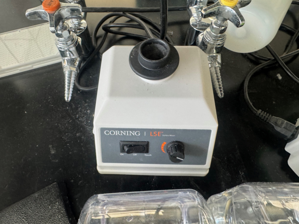 Image of Corning LSE Vortex Mixer